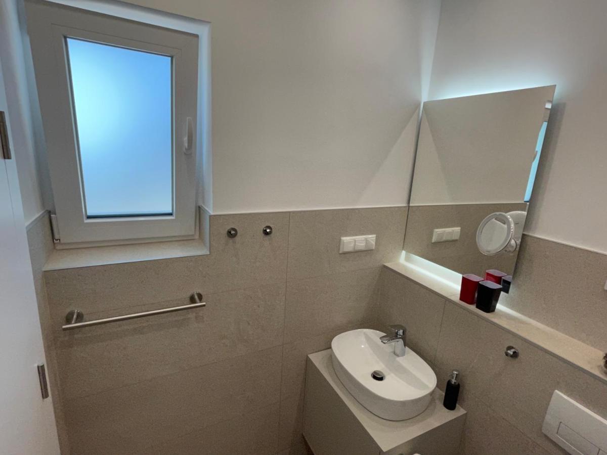 Artatore24 - Modern And Stylish Apartments مالي لوشينغْ المظهر الخارجي الصورة